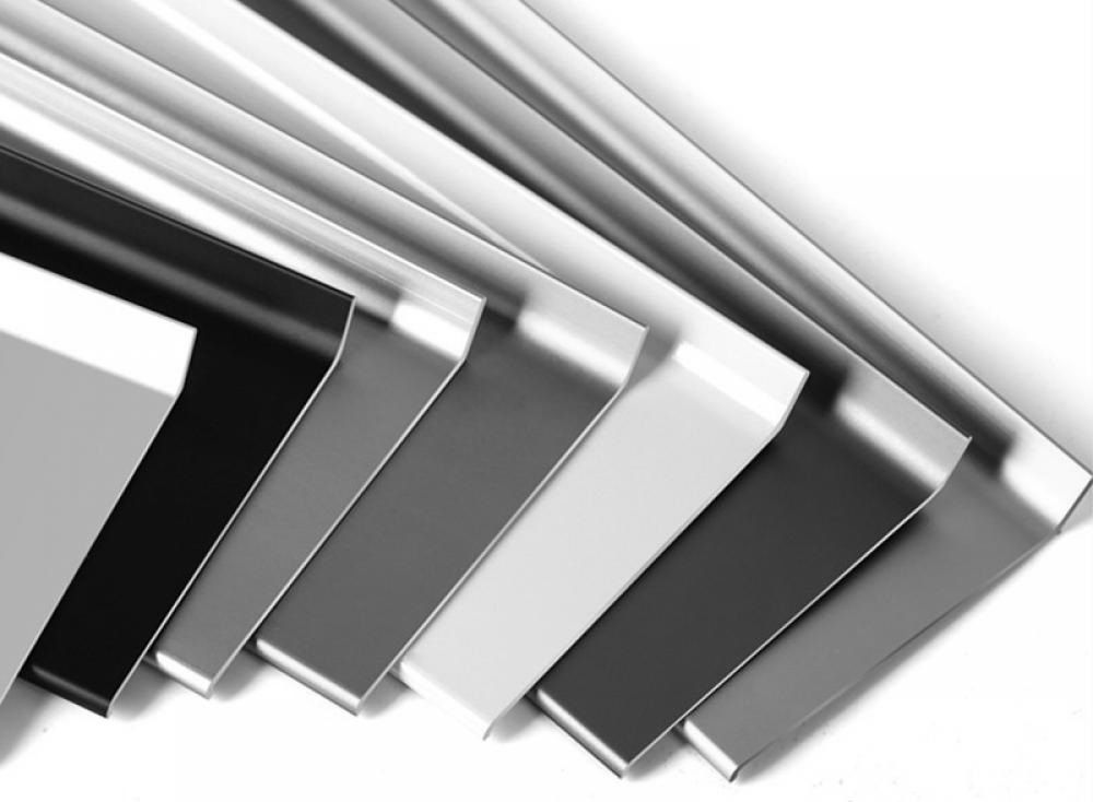 Категория Напольные плинтусы